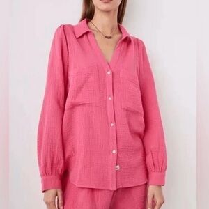 Rails Lauren Button Down Shirt in Hibiscus, size M, 100% Cotton